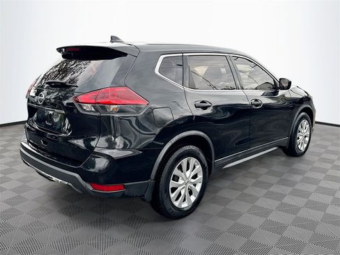 Used 2018 Nissan Rogue S image 6