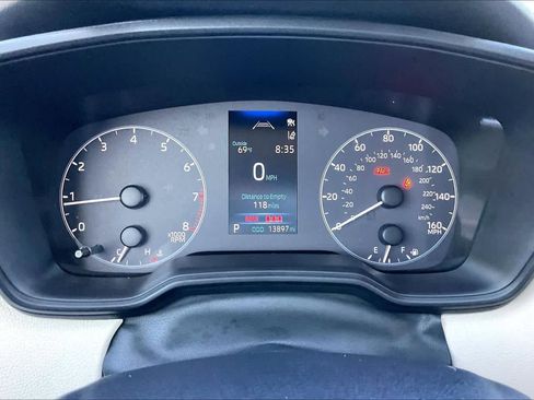 Used 2025 Toyota Corolla LE FWD image 25