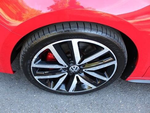 Used 2014 Volkswagen Jetta GLI Autobahn FWD image 19