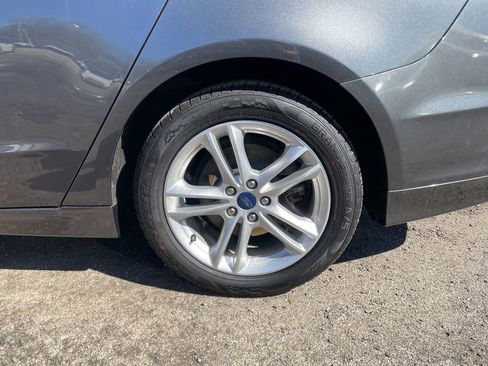 Used 2018 Ford Fusion S image 29