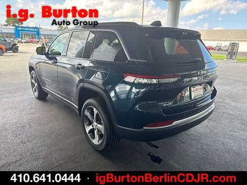 Used 2026 Jeep Grand Cherokee Limited w/ Luxury Tech Group II AWD/4WD image 3