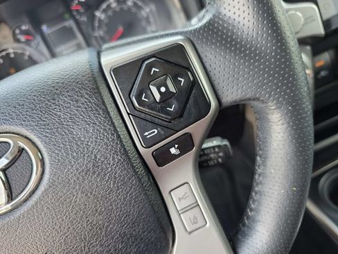 Used 2020 Toyota 4Runner SR5 Premium w/ Moonroof Package RWD image 13