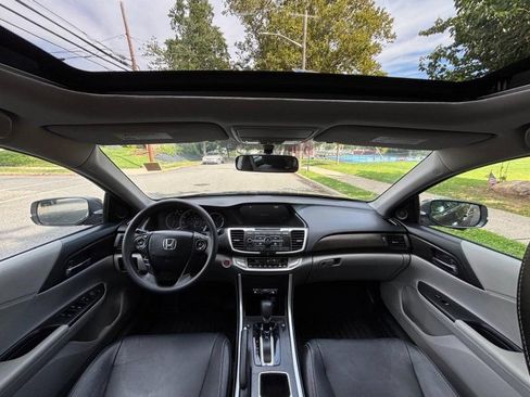 Used 2014 Honda Accord EX image 24