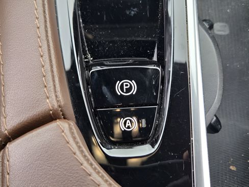 Used 2023 Volvo XC90 B6 Plus w/ Protection Package AWD/4WD image 18