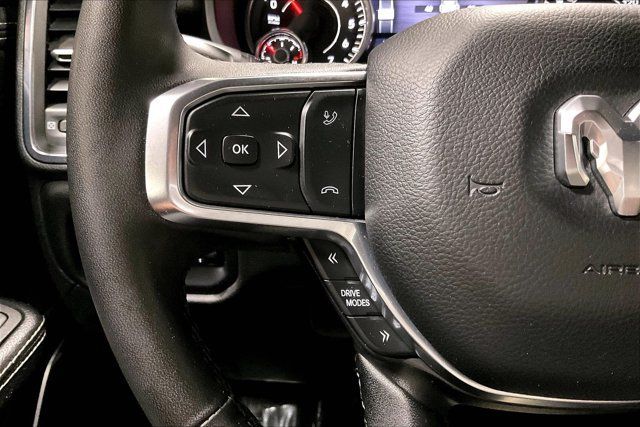Used 2025 RAM 1500 Laramie AWD/4WD image 18