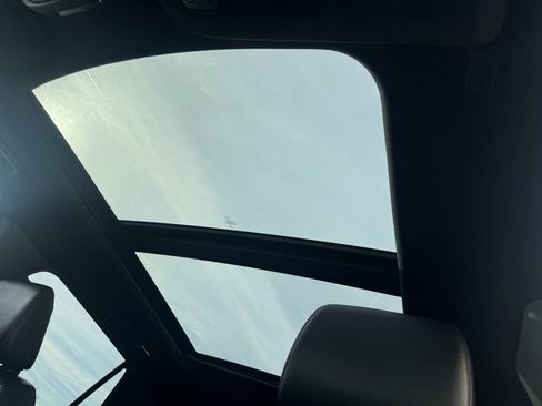 Used 2021 Ford Expedition Limited image 10