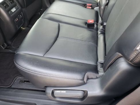 Used 2020 Nissan Pathfinder Platinum AWD/4WD image 16