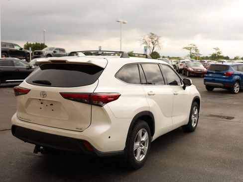Used 2020 Toyota Highlander L AWD/4WD image 5