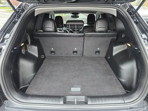 Used 2021 Jeep Cherokee Altitude image 9