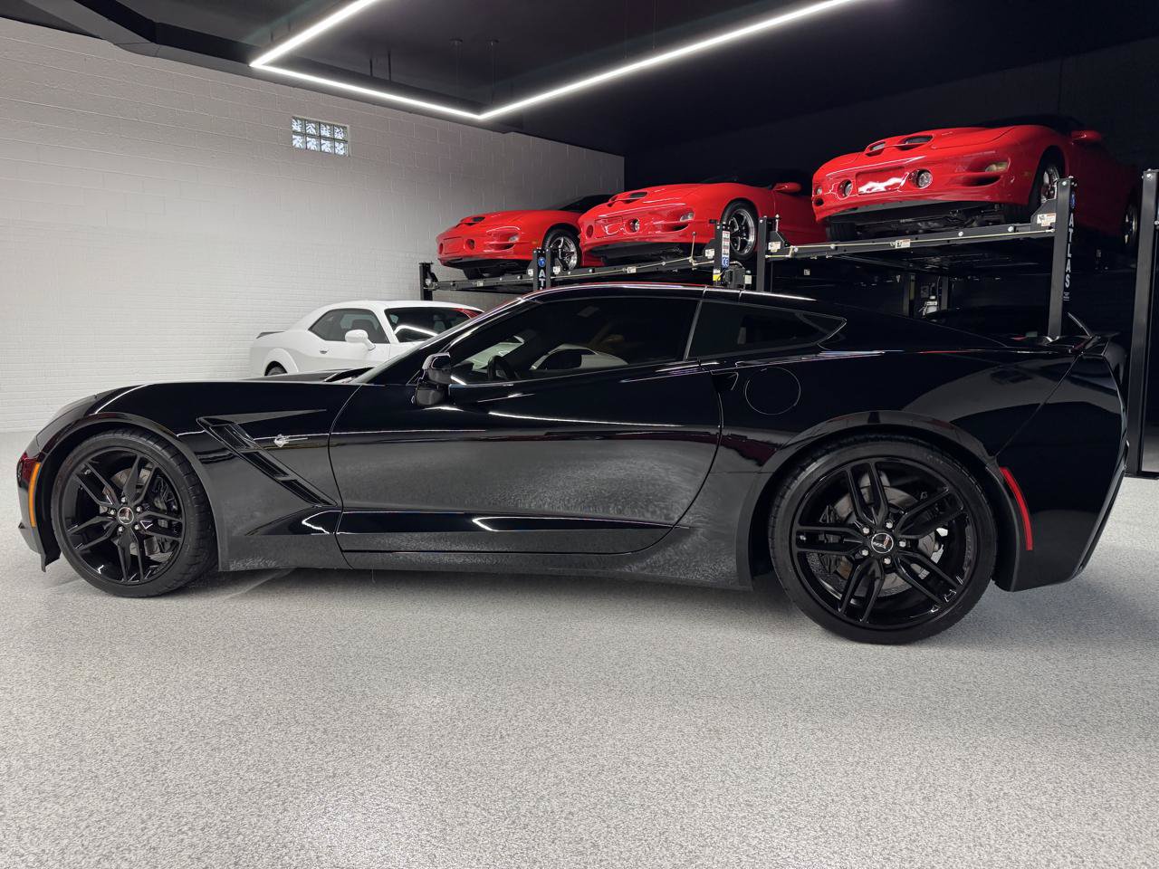 Used 2014 Chevrolet Corvette Stingray Coupe w/ 3LT Preferred Equipment Group RWD image 10