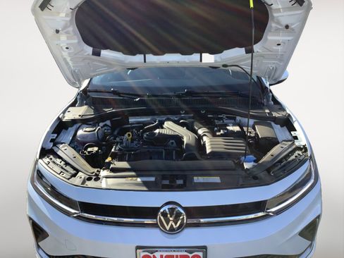 New 2025 Volkswagen Jetta SE image 11