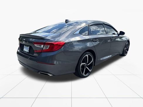 Used 2018 Honda Accord Sport image 8