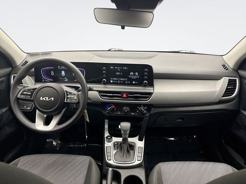 Used 2026 Kia Seltos LX FWD image 14