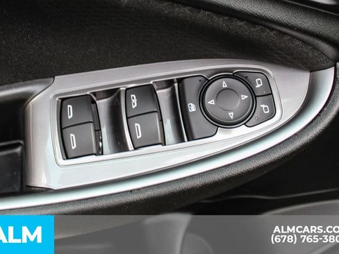 Used 2024 Chevrolet Malibu LT FWD image 38