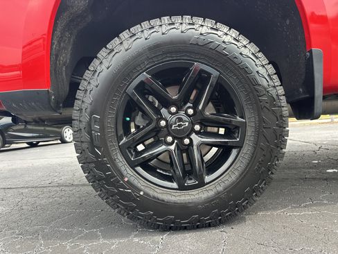Used 2020 Chevrolet Silverado 1500 LT Trail Boss AWD/4WD image 18