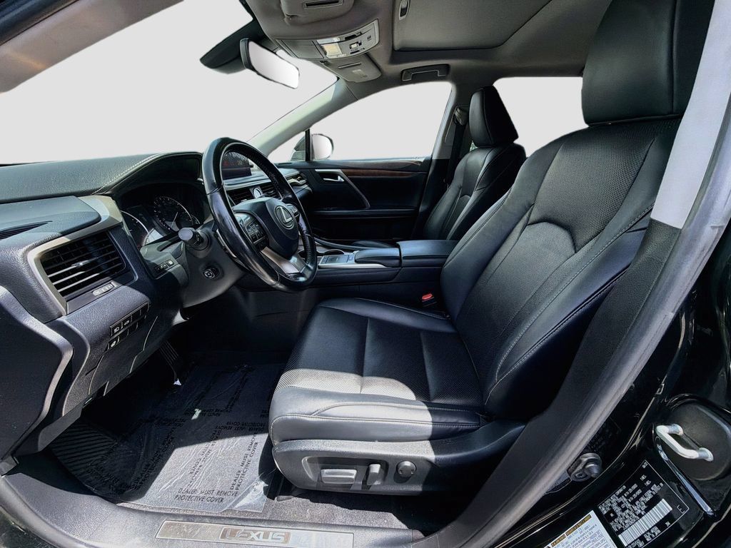Used 2022 Lexus RX 350L Premium w/ Premium Package AWD/4WD image 19
