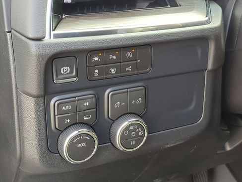 New 2026 Chevrolet Suburban LT w/ Comfort Package image 25