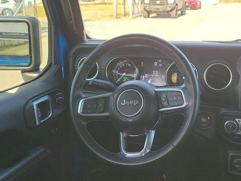 Used 2022 Jeep Wrangler Unlimited Sahara w/ Safety Group image 22