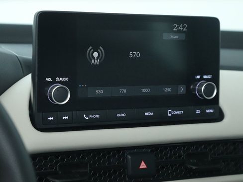 Used 2023 Honda HR-V LX image 25