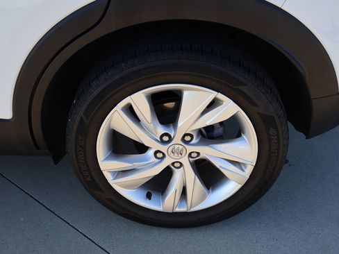 Used 2025 Buick Encore GX Preferred FWD image 9