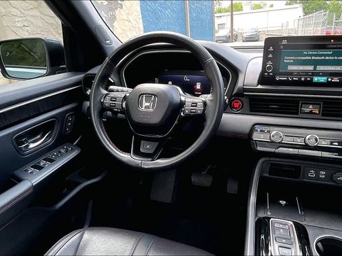Used 2025 Honda Pilot Black Edition image 6
