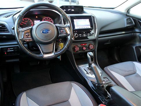 Used 2019 Subaru Crosstrek 2.0i Premium image 14