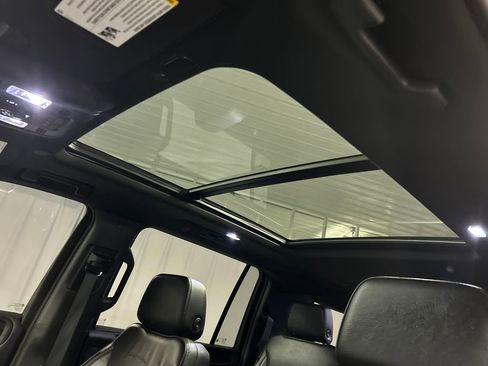 Used 2024 GMC Yukon XL Denali image 23