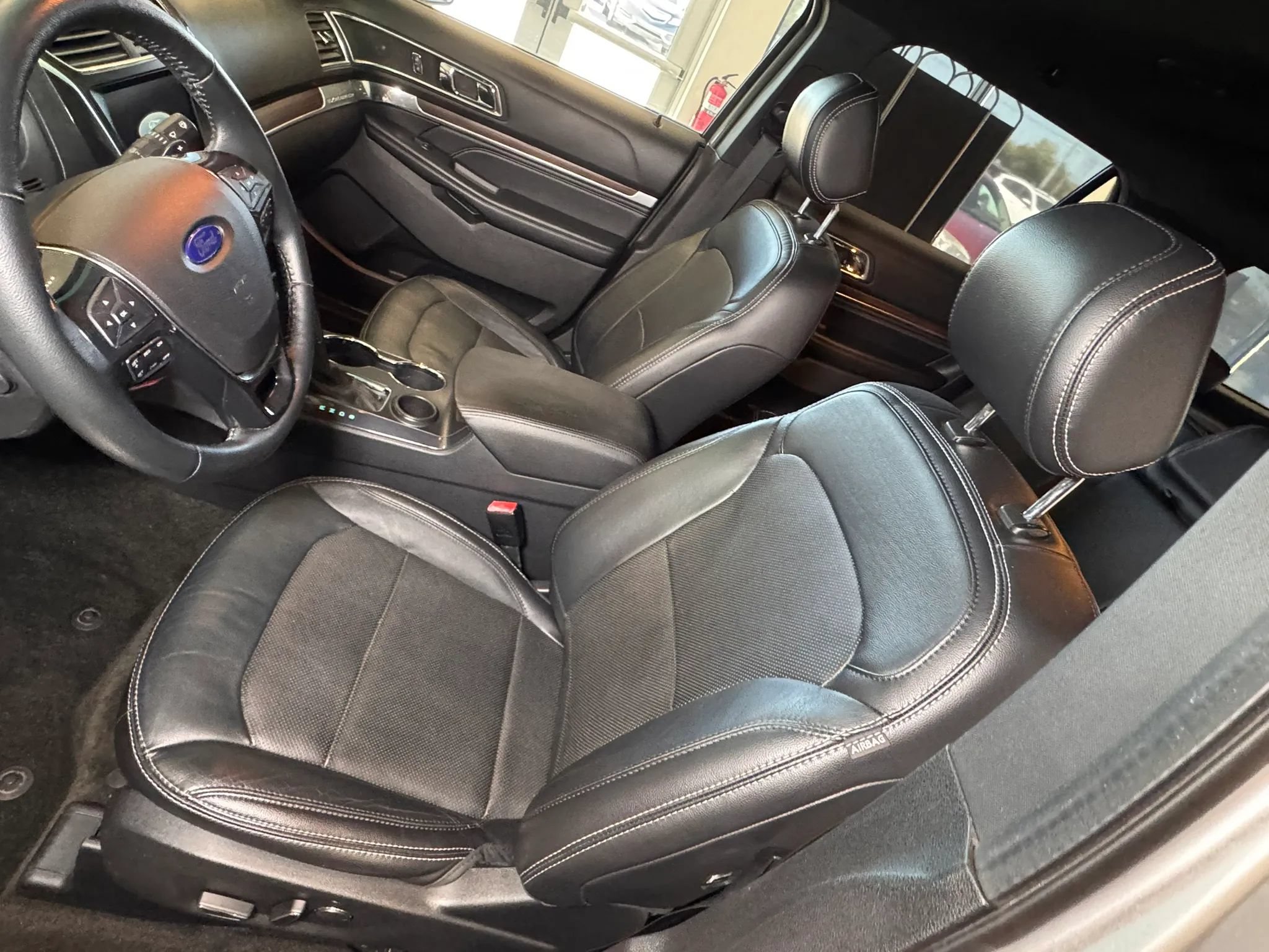 Used 2017 Ford Explorer Limited FWD image 35