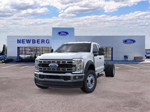 New 2026 Ford F550 4x4 Supercab Super Duty image 4