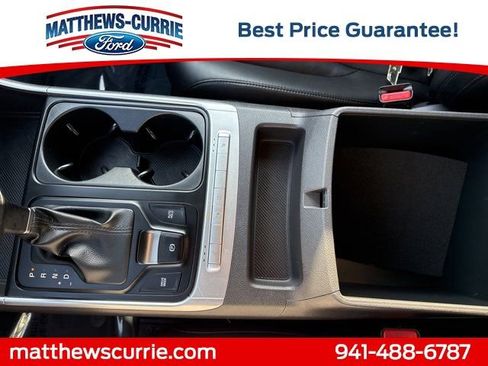Used 2025 Kia Carnival FWD image 22