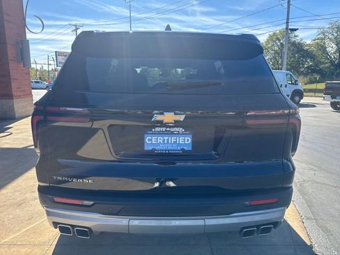 Certified 2025 Chevrolet Traverse LT image 8