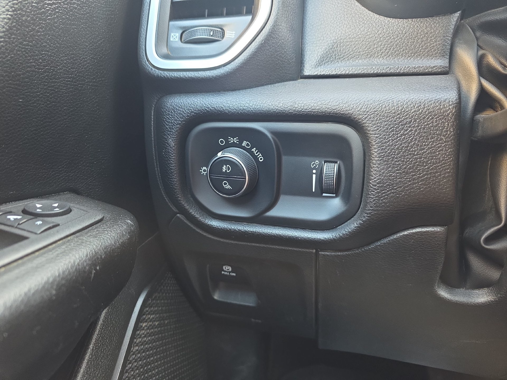 Used 2023 RAM 1500 Big Horn AWD/4WD image 20