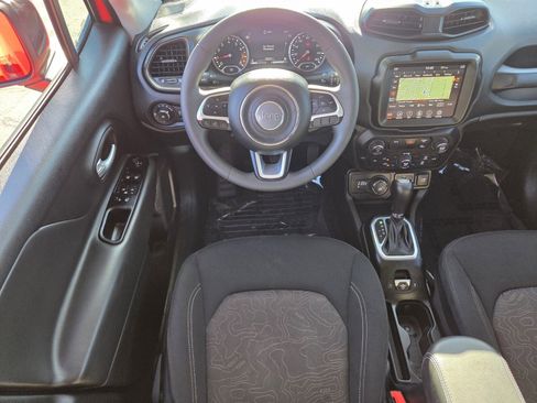 Used 2023 Jeep Renegade Latitude image 12