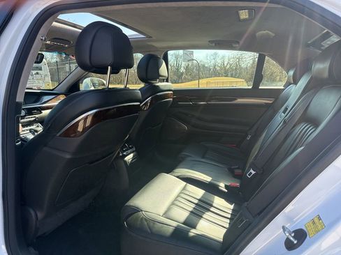 Used 2018 Genesis G90 3.3T Premium image 27