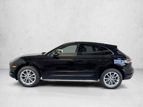 Certified 2026 Porsche Macan AWD/4WD image 2