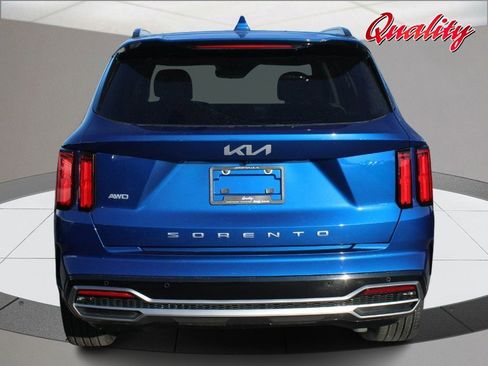 Used 2022 Kia Sorento SX image 4