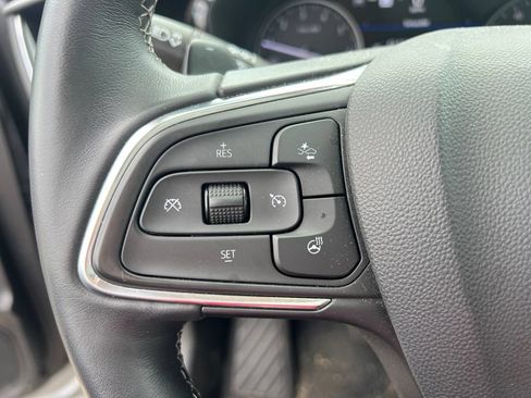 Used 2023 Buick Envision Avenir AWD/4WD image 16