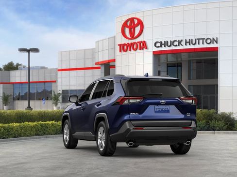 New 2025 Toyota RAV4 XLE image 40