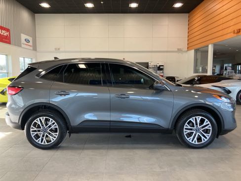 Certified 2022 Ford Escape SEL image 4