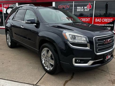 Used 2017 GMC Acadia Limited SLT image 2