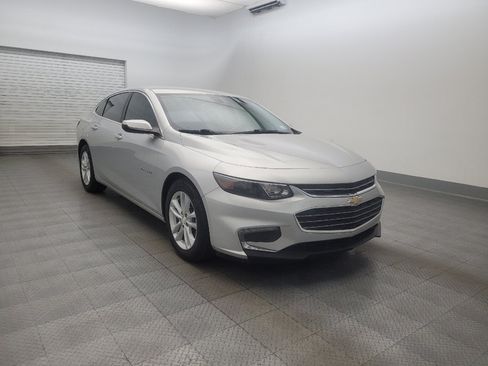 Used 2018 Chevrolet Malibu LT FWD image 13