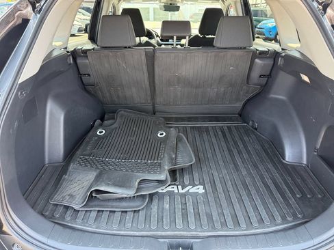 Used 2023 Toyota RAV4 LE AWD/4WD image 23