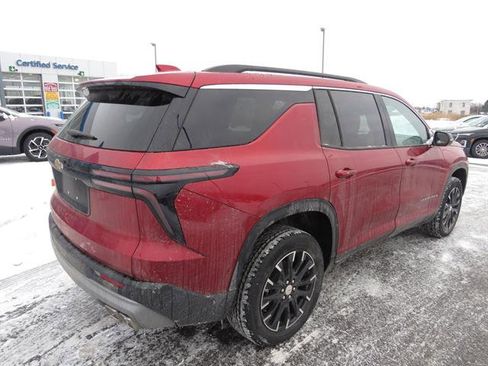 New 2026 Chevrolet Traverse LT w/ Sun and Wheel Package image 4