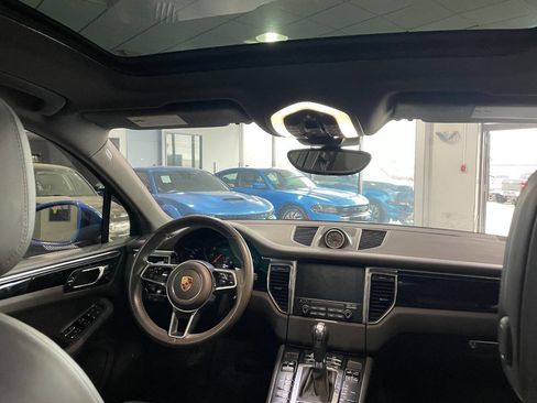 Used 2017 Porsche Macan image 29