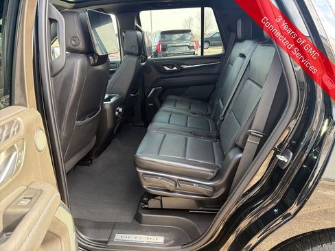 Used 2023 GMC Yukon Denali w/ Advanced Technology Package image 28