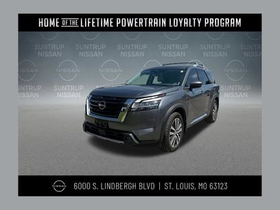 Used 2022 Nissan Pathfinder Platinum w/ Cargo Package
