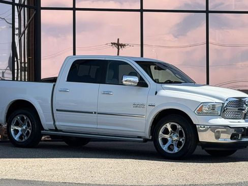 Used 2016 RAM 1500 Laramie w/ Convenience Group AWD/4WD image 23