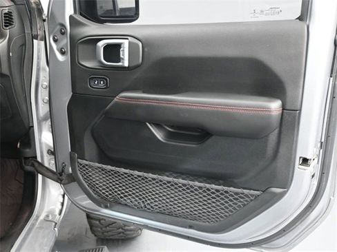 Used 2020 Jeep Gladiator Rubicon image 11