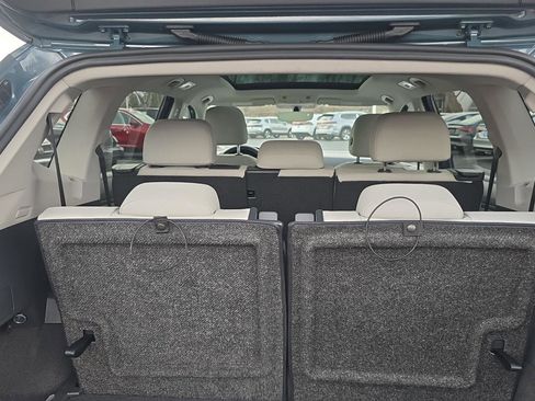 Used 2021 Volkswagen Tiguan SE image 7