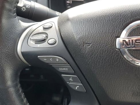Used 2020 Nissan Pathfinder SL AWD/4WD image 24